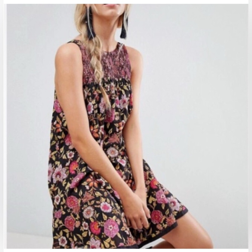 FREE PEOPLE - NWT Adorable Floral Black with Pink Dress - XS